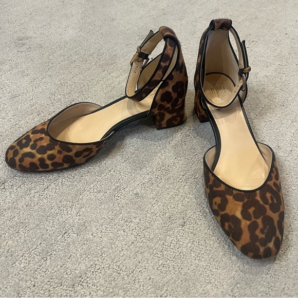 CAbi Leopard Print Heels Size 8‎ Kitten Heel Ankle Strap Animal Print Femme Glam - Picture 5 of 13